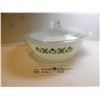 Image 2 : PYREX CASSEROLE AND LID 437 MEADOW GREEN