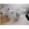 Image 4 : 2 D-HANDLE, CURLING MOTIF IRISH COFFEE PEDESTAL MUGS