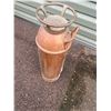 Image 4 : Copper fire extingiusher imperial soda and acid 24" high