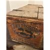 Image 2 : Dovetail box -lift lid- edwardsburg table syrup 27"Wx10"Hx10"deep