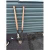 Image 1 : Dehorners-wooden handle -46" tall james scully