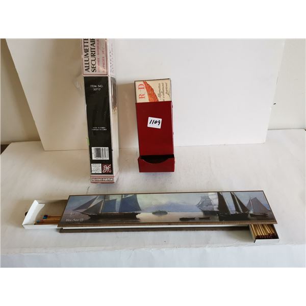 Match box holder and matches longmatches
