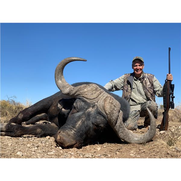 6-Day Buffalo Hunt - Uitkyk Safaris