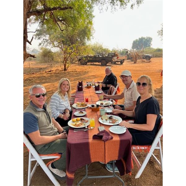 JANNIE OTTO SAFARIS  African Safari for 3 days 1 hunter + 1 Nonhunter Wildebeest, Springbuck, and 4 