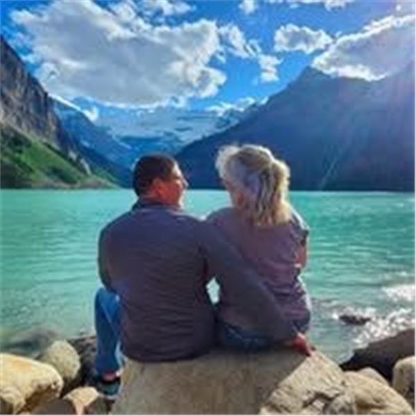 ALBERTA VACATION ADVENTURE FOR 2 COUPLES - $11,000 / EXHIBITOR