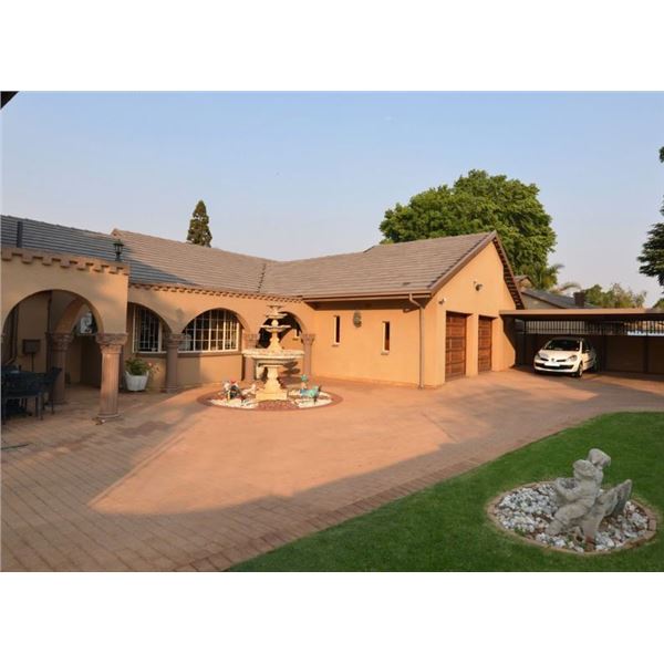 Afton Safari Lodge VIP Package