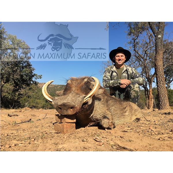 2026 OR 2027 SOUTH AFRICA SAFARI FOR 2 HUNTERS AND 2 OBSERVERS WITH 4 ANIMALS EACH