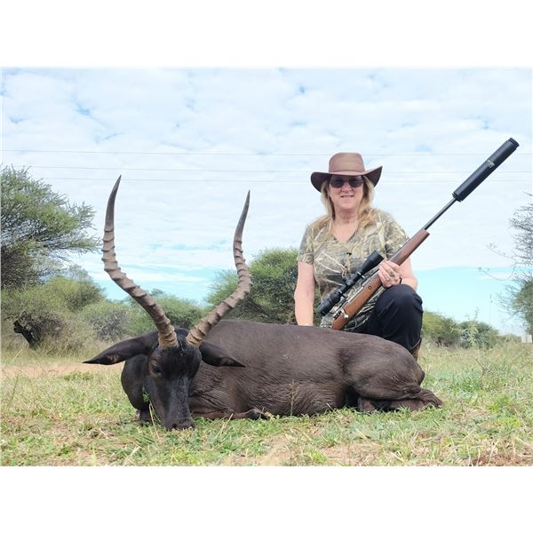 2027/2028 - 6 DAY SOUTH AFRICAN SAFARI FOR TWO HUNTERS, TWO OBSERVERS AND 4 ANIMALS