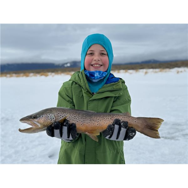 GUIDED MONTANA ICE FISHING FOR 4 PEOPLE