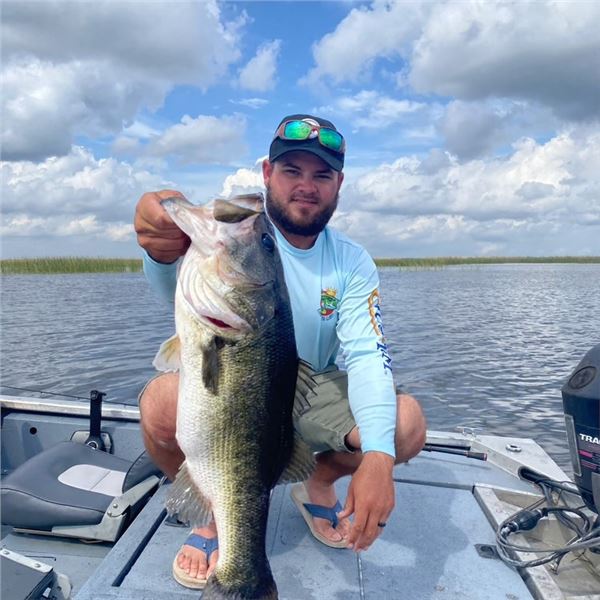 Bass Fishing Lake Okeechobee for 2 Fisherman