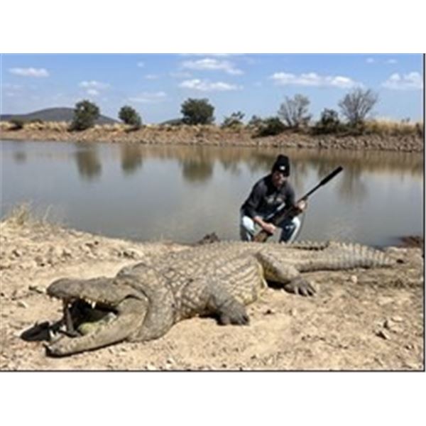 South Africa – 7 Day – Crocodile Hunt for Two Hunters and Two Non-hunters