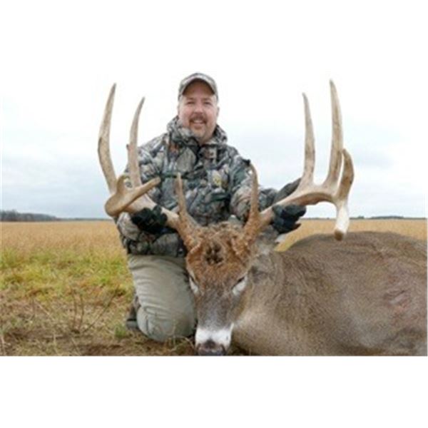 Wisconsin Whitetail High Fence Hunt  up to 180”