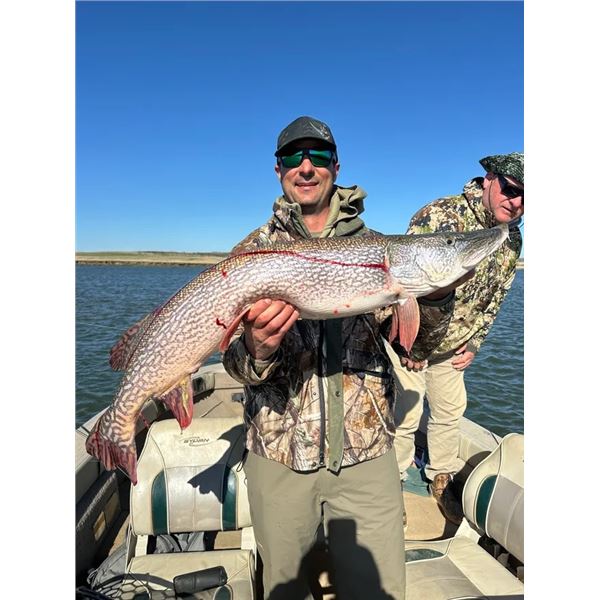 Cold Water Outfitters - North Dakota Trophy Walleye Fishing Adventure – 3 Days for 2 Angler