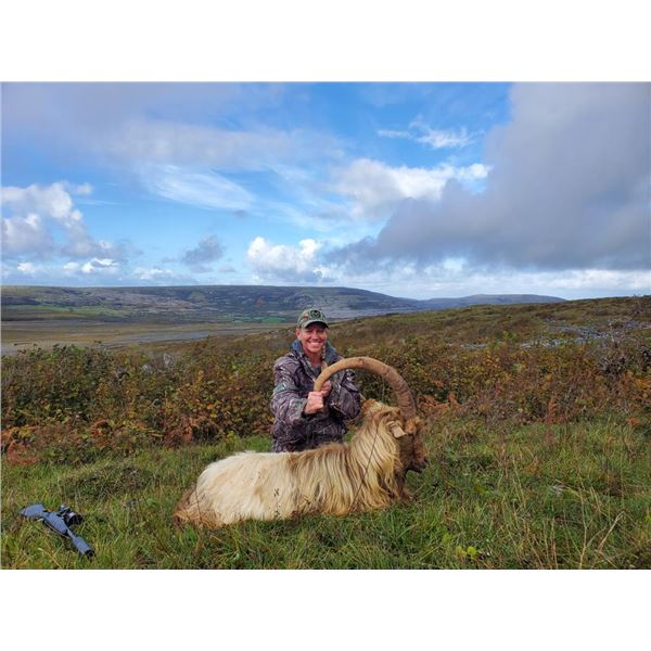 LA44 – Ireland – Game Hunting Ireland – Irish Ibex / Goat Hunt and Pike F