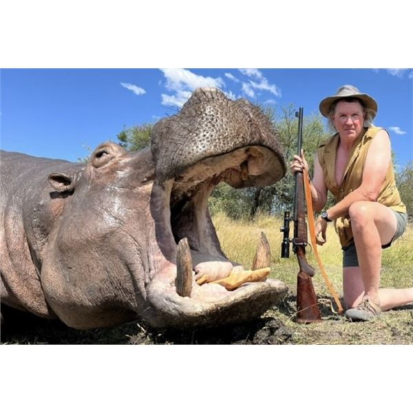 Hippo Hunt in the Caprivi with Jamy Traut