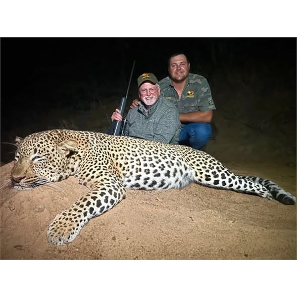 Leopard Hunt in Mozambique