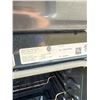 Image 2 : Whirlpool YWEE730HODS0 Electric Range with Glass Cooktop