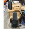 Image 8 : Donner DST-152R Electric Guitar Set with Case and Mini Guitar Amplifier