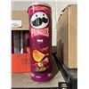 Image 2 : Pringles BBQ Flavour 156 g Snack Canisters, Lot of 14 Units