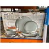 Image 2 : Lover & Back 16-Piece Dinnerware Set with Service for 4