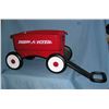 Image 2 : Radio Flyer child's pull along toy wagon