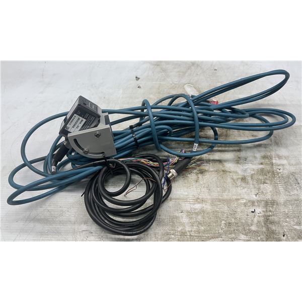 Keyence #SR-X100W Autofocus Wide Field Code Reader w/Cables