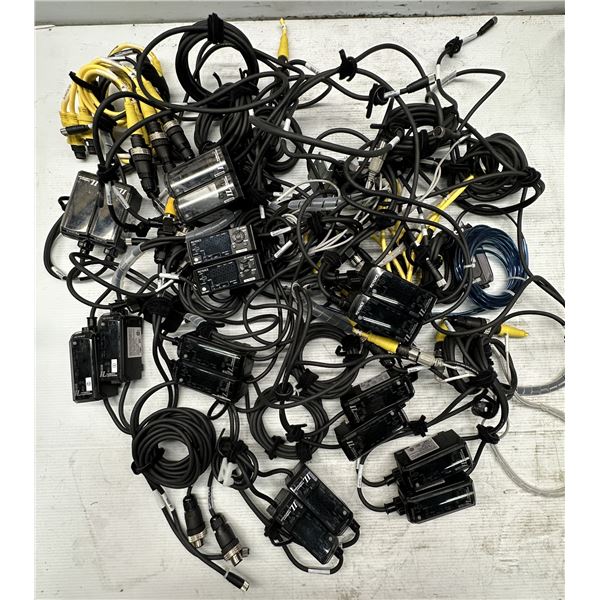 Lot of Keyence #IL-1050 & #IL-1000 Laser Sensors