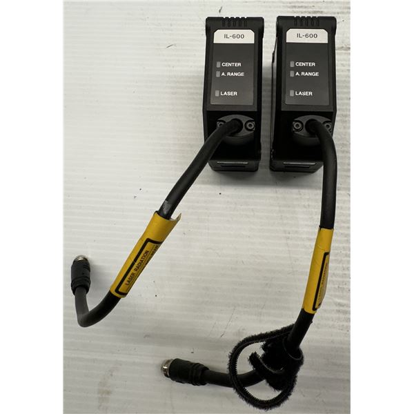 Lot of (2) Keyence #IL-600 Laser Sensors