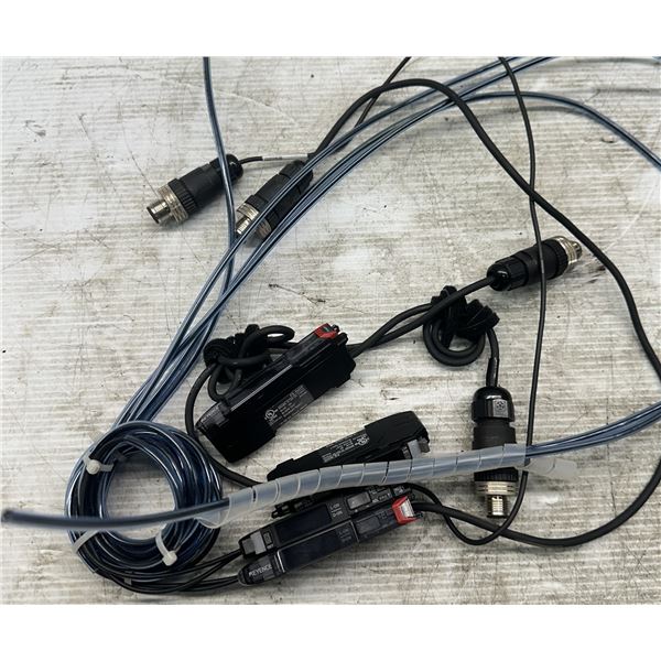 Lot of (4) Keyence #FS-N41P & #FS-N42P Sensors