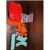Image 8 : Kids Building Toys