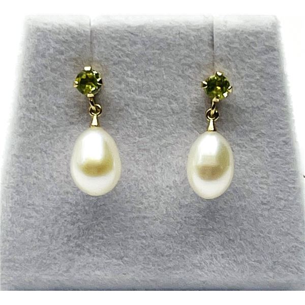 14KT YELLOW GOLD NATURAL PERIDOT WITH DANGLING PEARL EARRING, RETAIL $450.00. PERIDOT IS THE BIRTHST