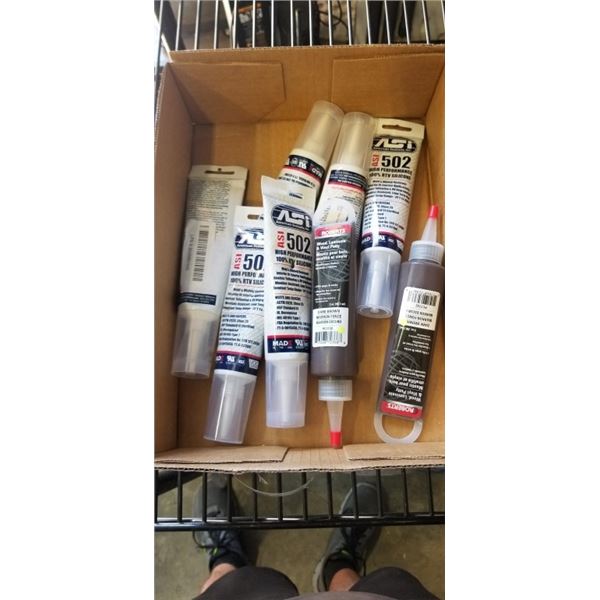 SILICONE AND WOOD FILLER