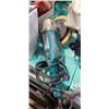 Image 4 : MAKITA POLISHER AND ASSORTED POLISHING ACCESORIES