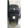 Image 1 : LOT OF 10 BLACK FOLDING CHAIRS