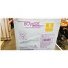 Image 2 : 2 CASES OF VINYL GLOVES, SIZE SMALL