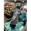 Image 2 : GOLF CLUBS IN MIZUNO BAG ON CADDY CART