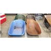 Image 1 : 4 WHEELBARROW TUBS