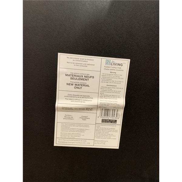 LOT OF 8 BLACK FOLDING CHAIRS