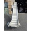 Image 11 : SINGLE PHASE VARIABLE SPEED 12FT ELECTRIC INCLINE CONVEYOR SYSTEM - WORKING
