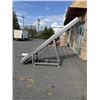Image 3 : SINGLE PHASE VARIABLE SPEED 12FT ELECTRIC INCLINE CONVEYOR SYSTEM - WORKING