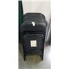 Image 1 : LOT OF 10 BLACK FOLDING CHAIRS