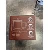 Image 4 : 2 SETS OF NEW RETRO DUAL INSULATED GLASS LATTE / COFFEE MUGS, AND NEW EPARE COFFEE GRINDER, WITH LID