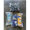 Image 1 : 3 PAIRS OF NEW SLIPPERS AND 48 NEW HAIR CLIPS
