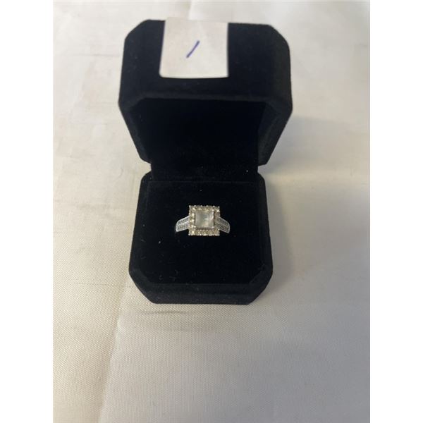 VINTAGE STERLING SILVER WITH WHITE STONES RING, MARKED INITIAL AND 925 SIZE 6.5