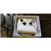 Image 2 : 8BITDO WIRELESS CONTROLLER FOR XBOX AND JABRA ACTIVE ELITE 4 EAR BUDS