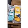Image 2 : 8 PAIRS OF NEW SLIPPERS