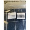 Image 2 : KING DUVET COVER SET WITH 4 PILLOW SHAMS