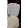 Image 3 : ROLLING WHITE IKEA CHAIR