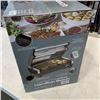 Image 4 : HAMILTON BEACH INDOOR SEARING GRILL - TESTED WORKING, RETAIL $159