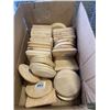 Image 2 : LARGE LOT OF ASSORTED ART AND CRAFT ITEMS